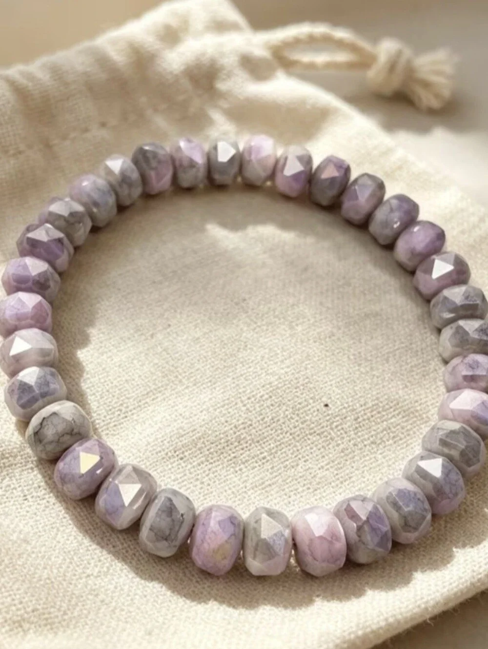 💜💚NEW💜💚 PRETTY!! Faceted MOSS AGATE WITH LAVENDAR QTZ Mix Stretch Bracelet